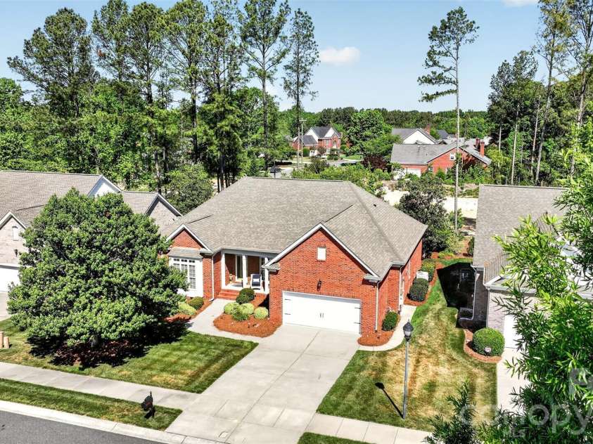 3613 Savannah Hills Drive, Matthews, NC 28105.  MLS# CAR4371394, YatesRealty ID 20293. 