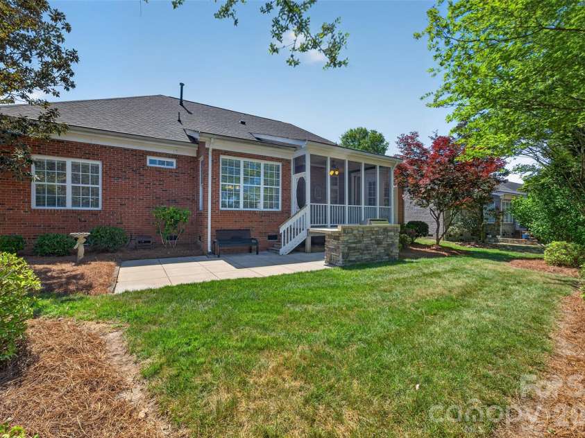 3613 Savannah Hills Drive, Matthews, NC 28105.  MLS# CAR4371394, YatesRealty ID 20293. 
