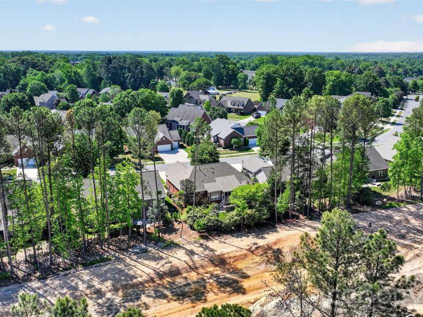 3613 Savannah Hills Drive, Matthews, NC 28105.  MLS# CAR4371394, YatesRealty ID 20293. 