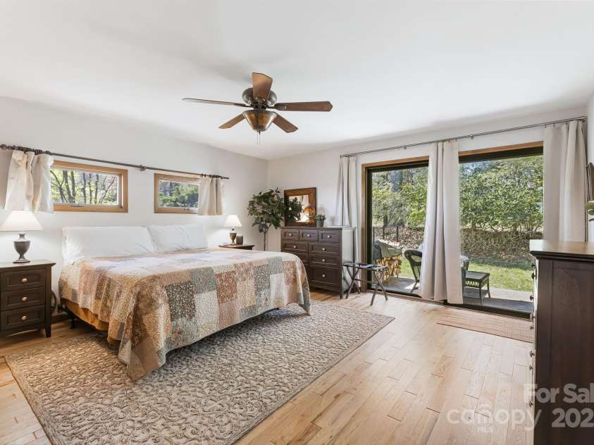 871 Rich Knob Road, Little Switzerland, NC 28749.  MLS# CAR4263972, YatesRealty ID 20293. Primary bedroom on main level with level entrance from outside.
