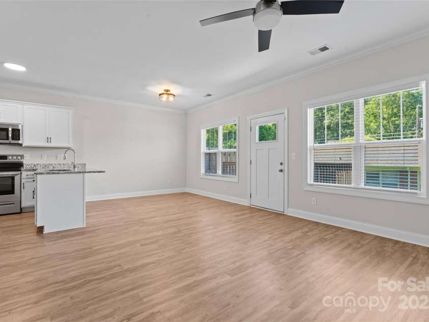 2032 Summey Avenue, Charlotte, NC 28205.  MLS# CAR4244357, YatesRealty ID 20294. 