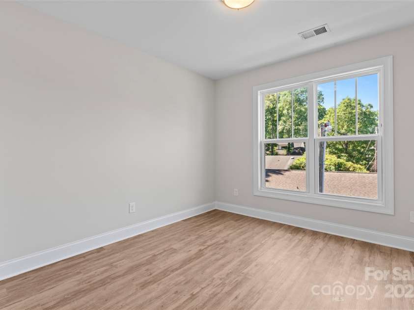 2032 Summey Avenue, Charlotte, NC 28205.  MLS# CAR4244357, YatesRealty ID 20294. 
