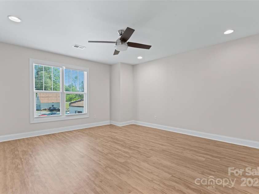 2032 Summey Avenue, Charlotte, NC 28205.  MLS# CAR4244357, YatesRealty ID 20294. Primary Bedroom