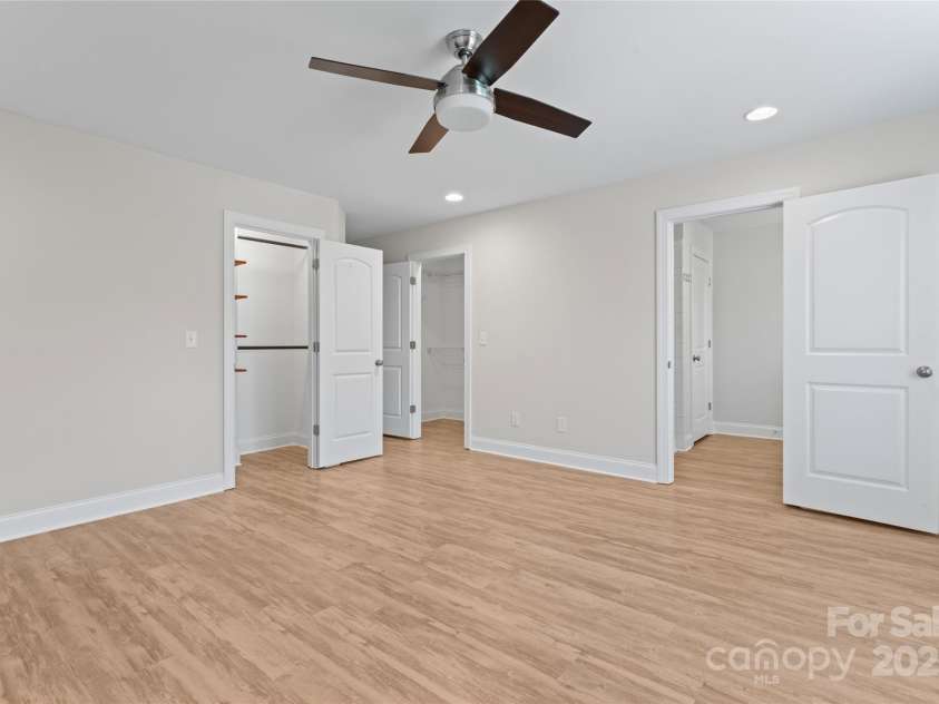 2032 Summey Avenue, Charlotte, NC 28205.  MLS# CAR4244357, YatesRealty ID 20294. Primary Bedroom