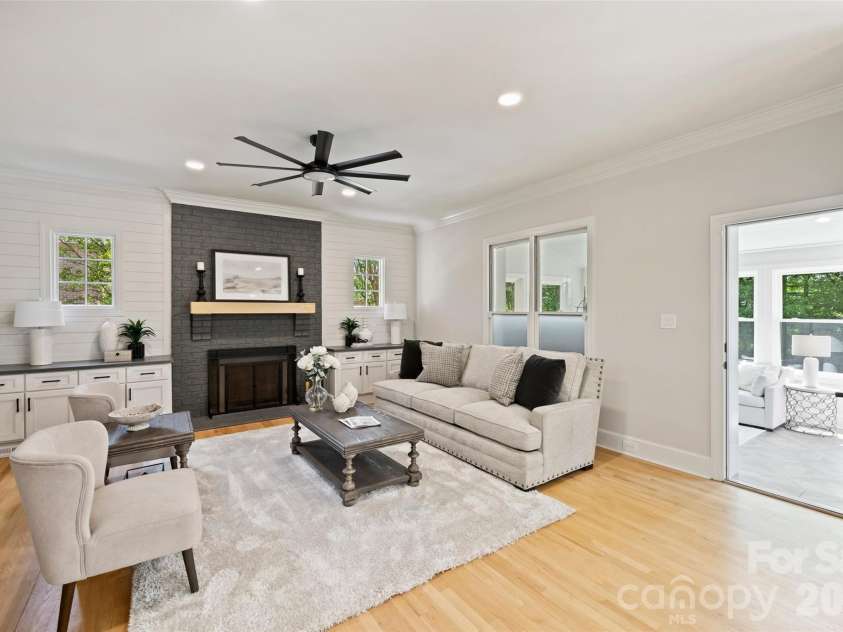 6504 Hunter Pine Lane, Charlotte, NC 28270.  MLS# CAR4343827, YatesRealty ID 20294. 