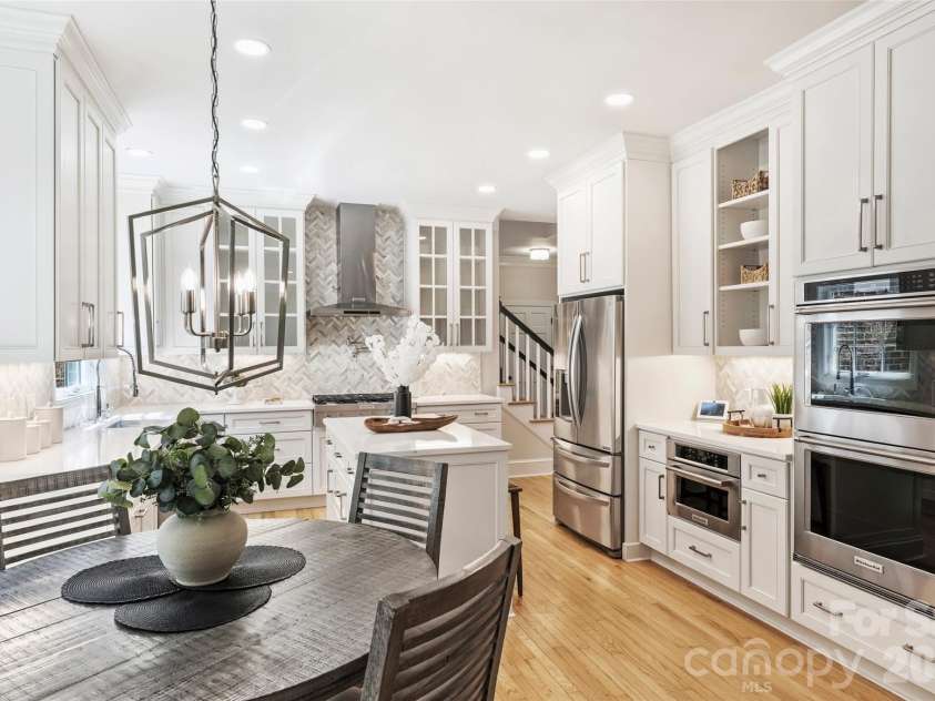 6504 Hunter Pine Lane, Charlotte, NC 28270.  MLS# CAR4343827, YatesRealty ID 20294. 