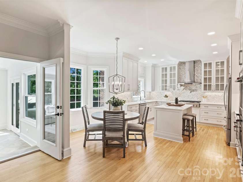 6504 Hunter Pine Lane, Charlotte, NC 28270.  MLS# CAR4343827, YatesRealty ID 20294. 