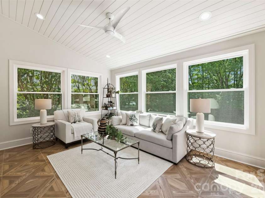 6504 Hunter Pine Lane, Charlotte, NC 28270.  MLS# CAR4343827, YatesRealty ID 20294. 