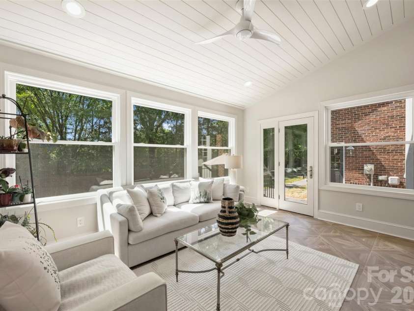 6504 Hunter Pine Lane, Charlotte, NC 28270.  MLS# CAR4343827, YatesRealty ID 20294. 