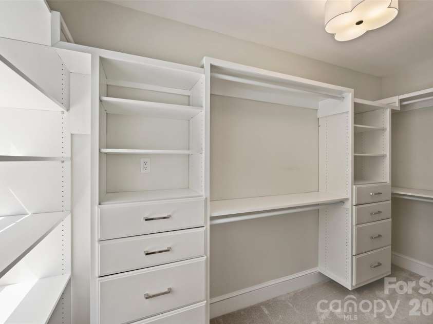 6504 Hunter Pine Lane, Charlotte, NC 28270.  MLS# CAR4343827, YatesRealty ID 20294. 