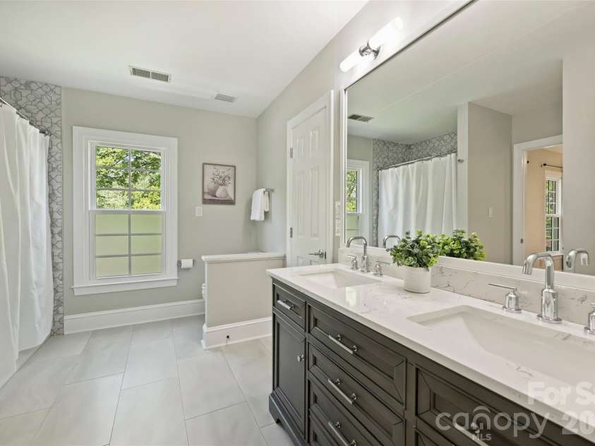 6504 Hunter Pine Lane, Charlotte, NC 28270.  MLS# CAR4343827, YatesRealty ID 20294. 