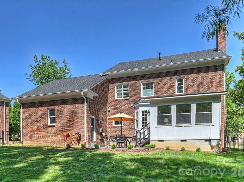6504 Hunter Pine Lane, Charlotte, NC 28270.  MLS# CAR4343827, YatesRealty ID 20294. 