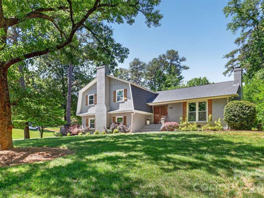 5601 Beaver Dam Lane, Mint Hill, NC 28227.  MLS# CAR4373202, YatesRealty ID 20295. 