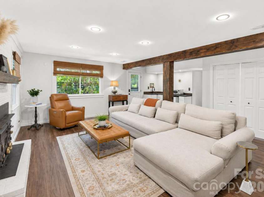 5601 Beaver Dam Lane, Mint Hill, NC 28227.  MLS# CAR4373202, YatesRealty ID 20295. 
