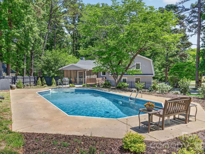 5601 Beaver Dam Lane, Mint Hill, NC 28227.  MLS# CAR4373202, YatesRealty ID 20295. 