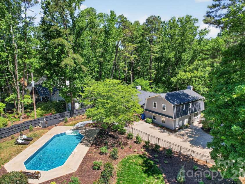 5601 Beaver Dam Lane, Mint Hill, NC 28227.  MLS# CAR4373202, YatesRealty ID 20295. 