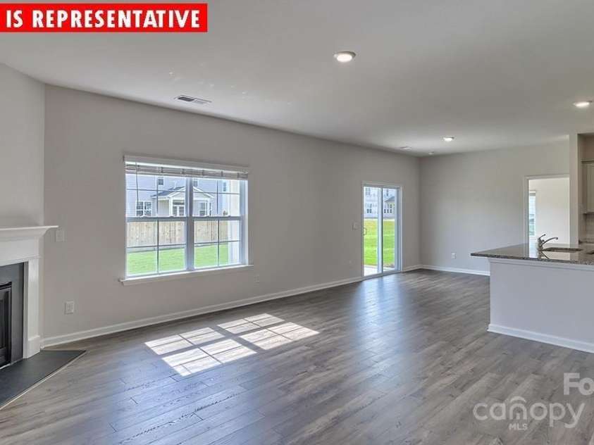 8036 Kennesaw Drive, Gastonia, NC 28056.  MLS# CAR4264689, YatesRealty ID 20297. 