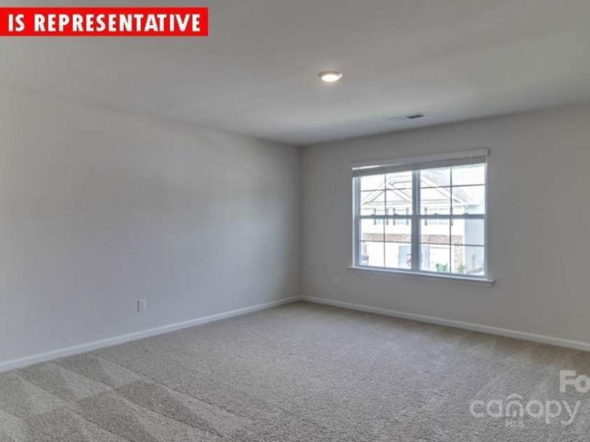 8036 Kennesaw Drive, Gastonia, NC 28056.  MLS# CAR4264689, YatesRealty ID 20297. 