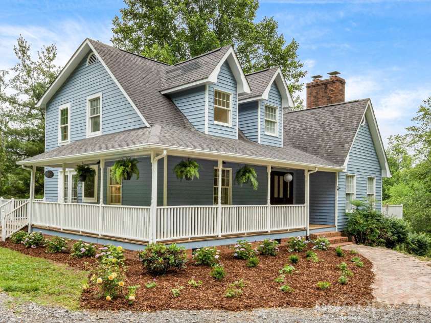 92 Rose Hill Road, Asheville, NC 28803.  MLS# CAR4367333, YatesRealty ID 20297. 