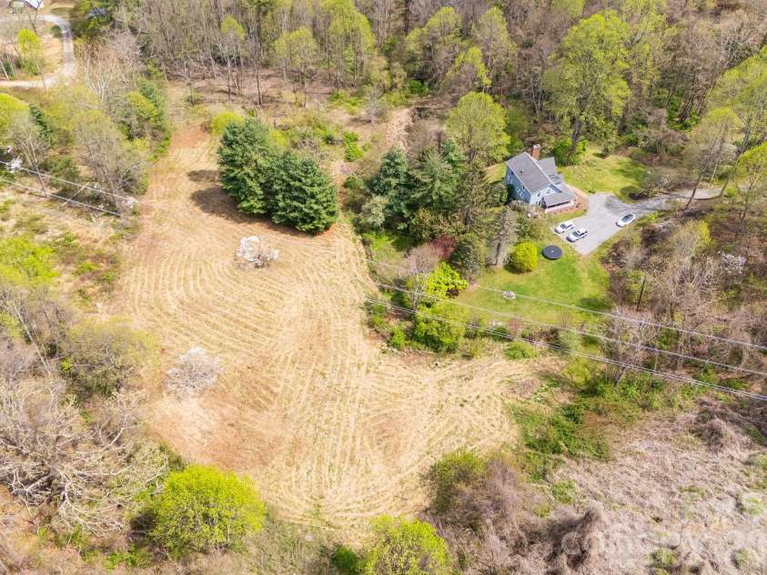 92 Rose Hill Road, Asheville, NC 28803.  MLS# CAR4367333, YatesRealty ID 20297. 