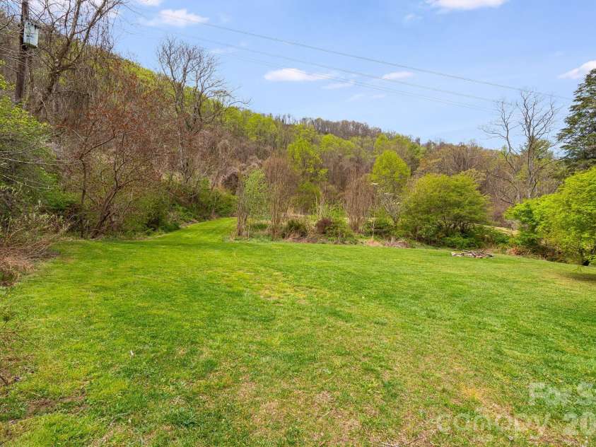 92 Rose Hill Road, Asheville, NC 28803.  MLS# CAR4367333, YatesRealty ID 20297. 