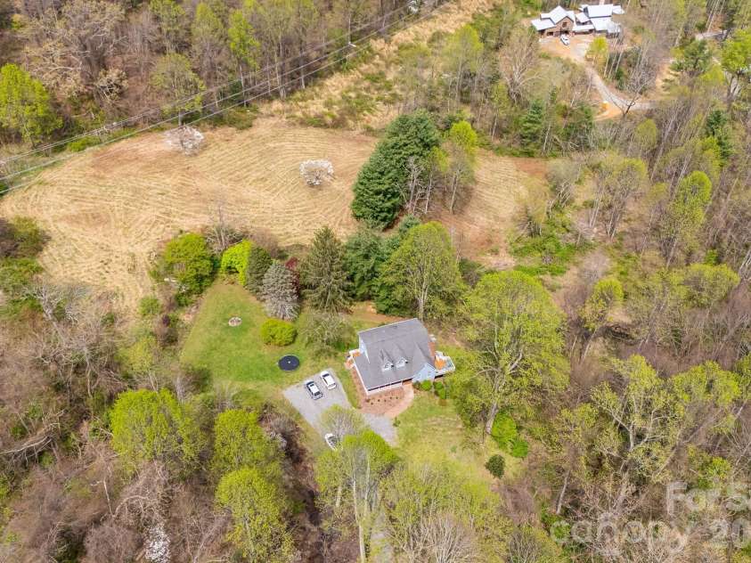 92 Rose Hill Road, Asheville, NC 28803.  MLS# CAR4367333, YatesRealty ID 20297. 