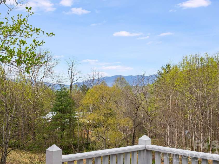 92 Rose Hill Road, Asheville, NC 28803.  MLS# CAR4367333, YatesRealty ID 20297. 