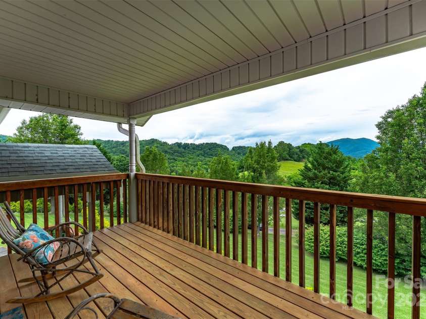 59 Grace Ridge Road, Waynesville, NC 28786.  MLS# CAR4265634, YatesRealty ID 20298. 