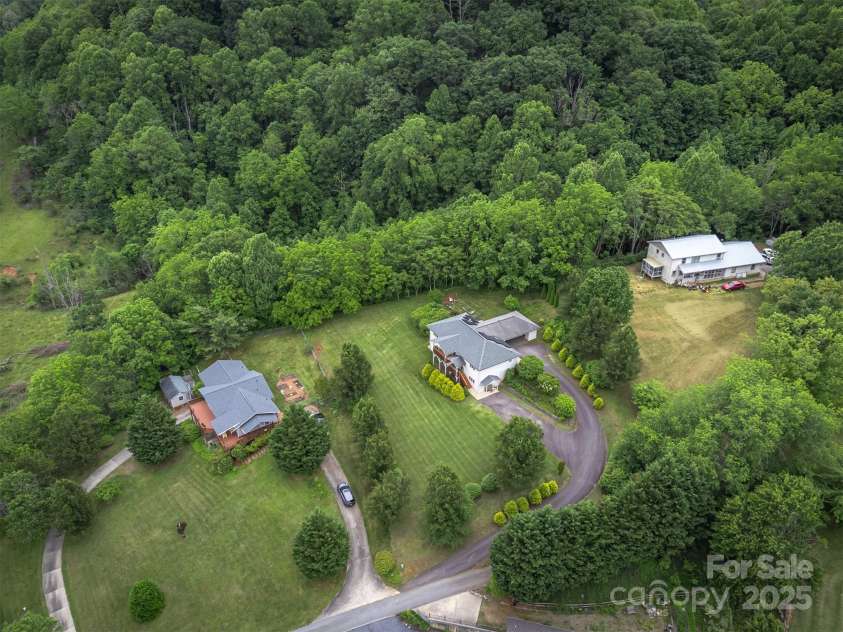 59 Grace Ridge Road, Waynesville, NC 28786.  MLS# CAR4265634, YatesRealty ID 20298. 