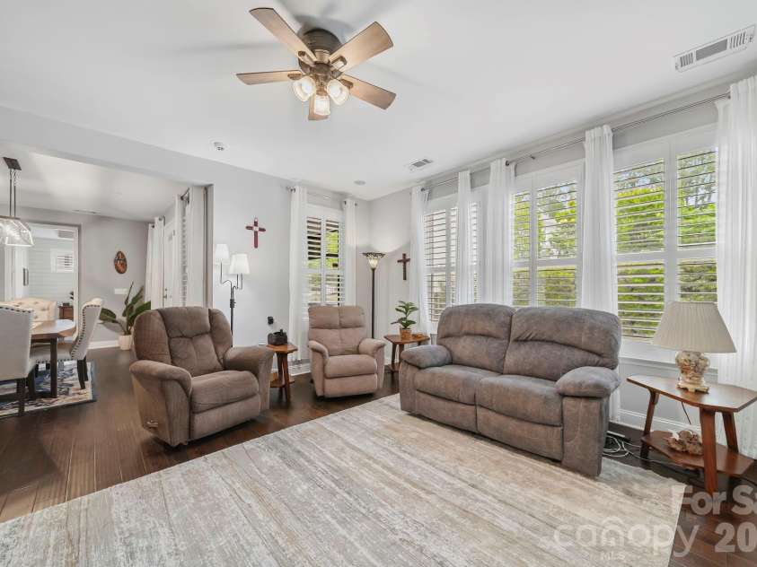 9524 Hightower Oak Street, Huntersville, NC 28078.  MLS# CAR4374636, YatesRealty ID 20298. 