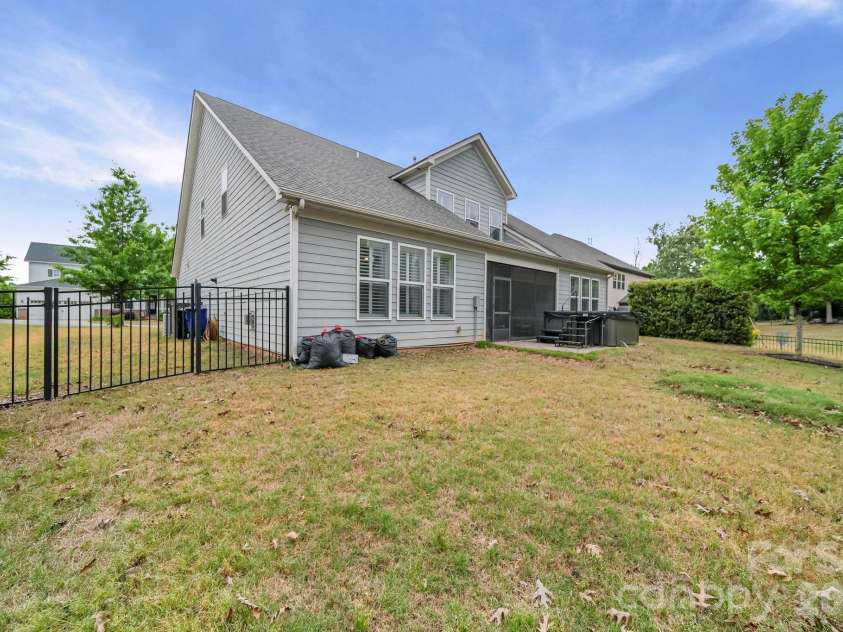 9524 Hightower Oak Street, Huntersville, NC 28078.  MLS# CAR4374636, YatesRealty ID 20298. 