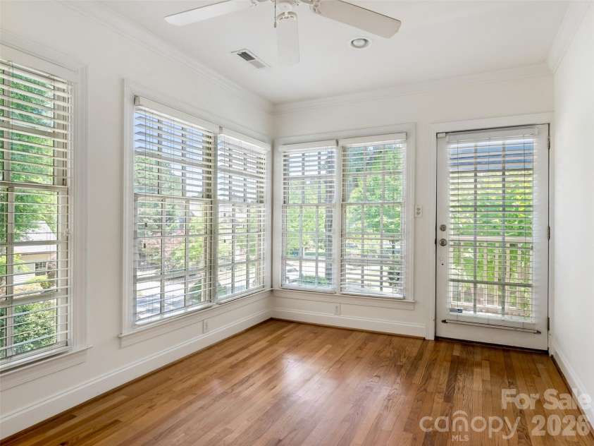 1701 Dilworth Road, Charlotte, NC 28203.  MLS# CAR4379474, YatesRealty ID 20299. 