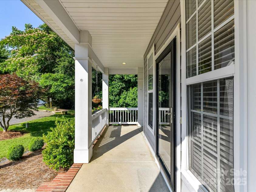 2215 Henery Tuckers Court, Charlotte, NC 28270.  MLS# CAR4267429, YatesRealty ID 20299. Front Porch