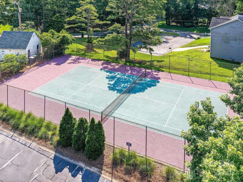 2215 Henery Tuckers Court, Charlotte, NC 28270.  MLS# CAR4267429, YatesRealty ID 20299. Neighborhood tennis court