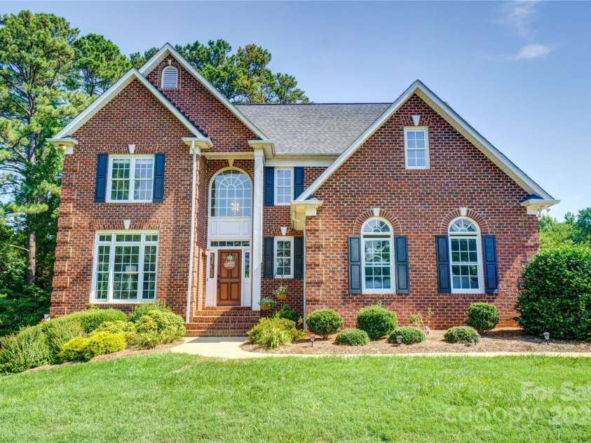 5610 Golden Pond Drive, Indian Trail, NC 28079.  MLS# CAR4150414, YatesRealty ID 203. 