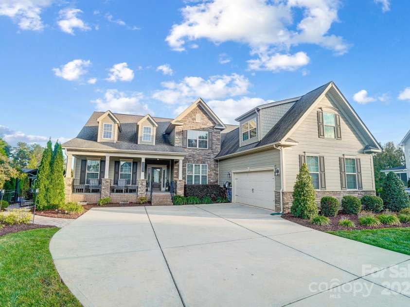 1217 Rosecliff Drive, Waxhaw, NC 28173.  MLS# CAR4197871, YatesRealty ID 2030. 