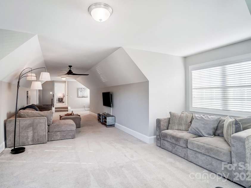 1217 Rosecliff Drive, Waxhaw, NC 28173.  MLS# CAR4197871, YatesRealty ID 2030. 