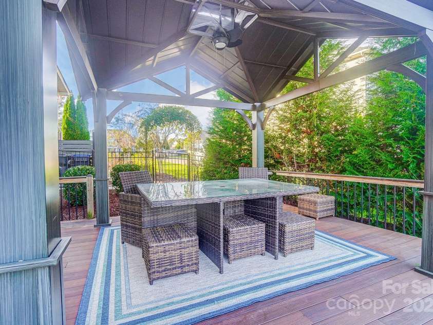 1217 Rosecliff Drive, Waxhaw, NC 28173.  MLS# CAR4197871, YatesRealty ID 2030. 