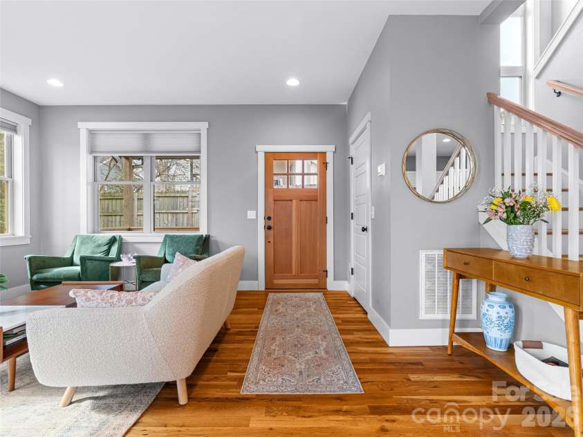 190 Virginia Avenue, Asheville, NC 28806.  MLS# CAR4342221, YatesRealty ID 2030. 