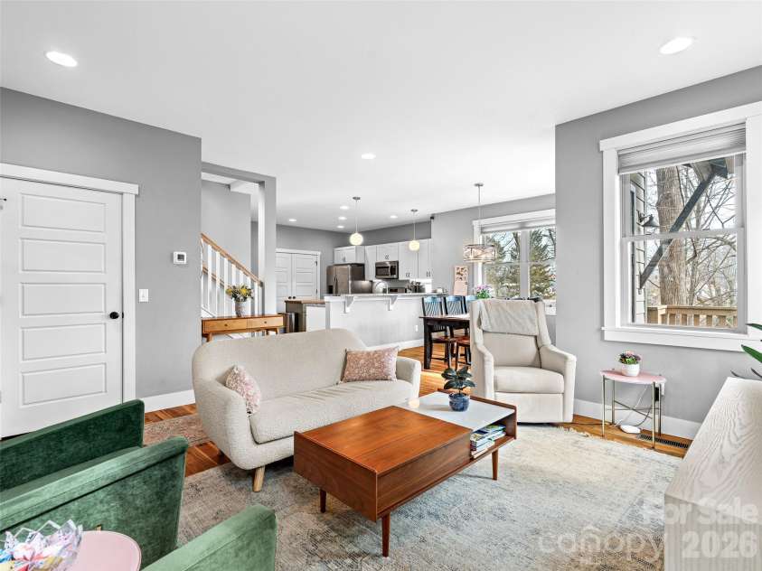 190 Virginia Avenue, Asheville, NC 28806.  MLS# CAR4342221, YatesRealty ID 2030. 
