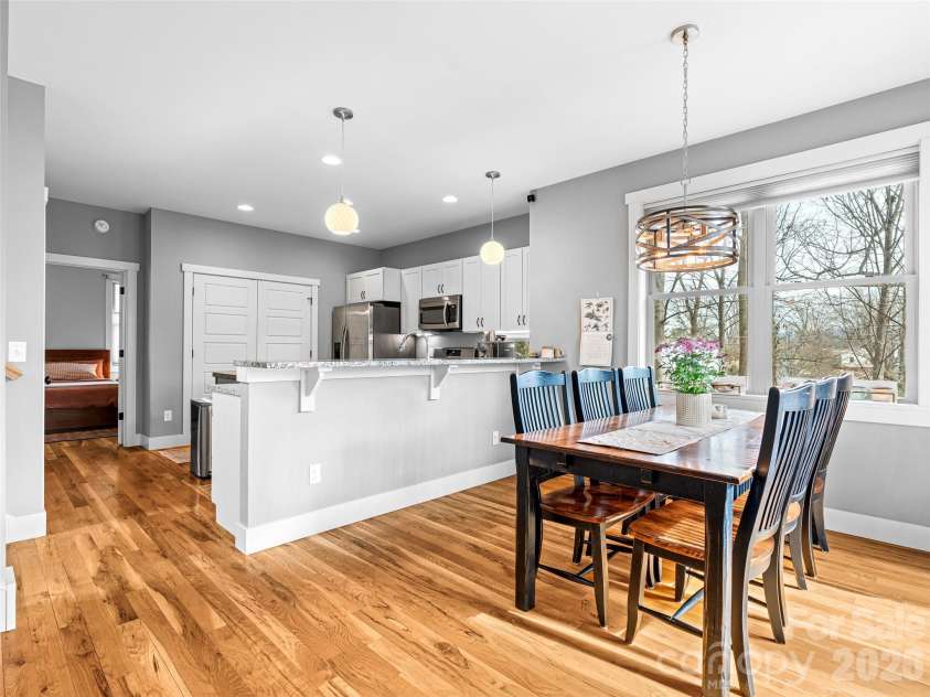 190 Virginia Avenue, Asheville, NC 28806.  MLS# CAR4342221, YatesRealty ID 2030. 