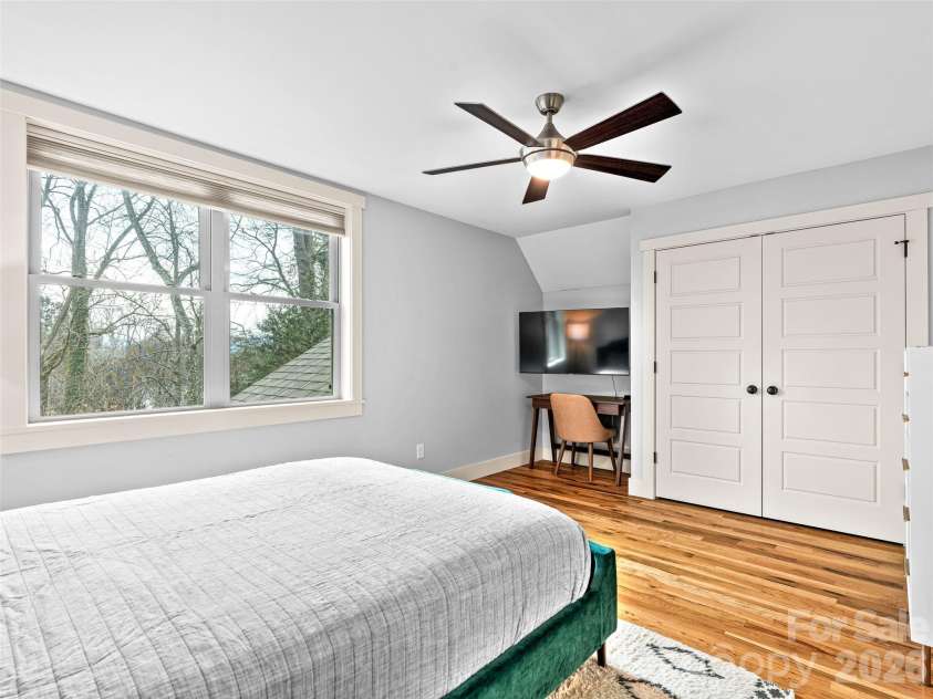 190 Virginia Avenue, Asheville, NC 28806.  MLS# CAR4342221, YatesRealty ID 2030. 