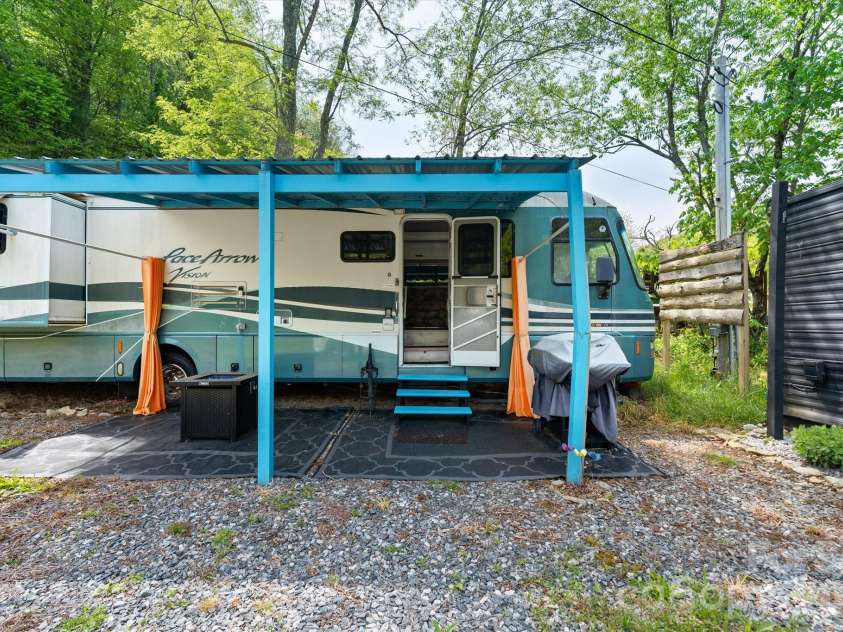 72 Amos Creek Road, Marshall, NC 28753.  MLS# CAR4379561, YatesRealty ID 20302. 