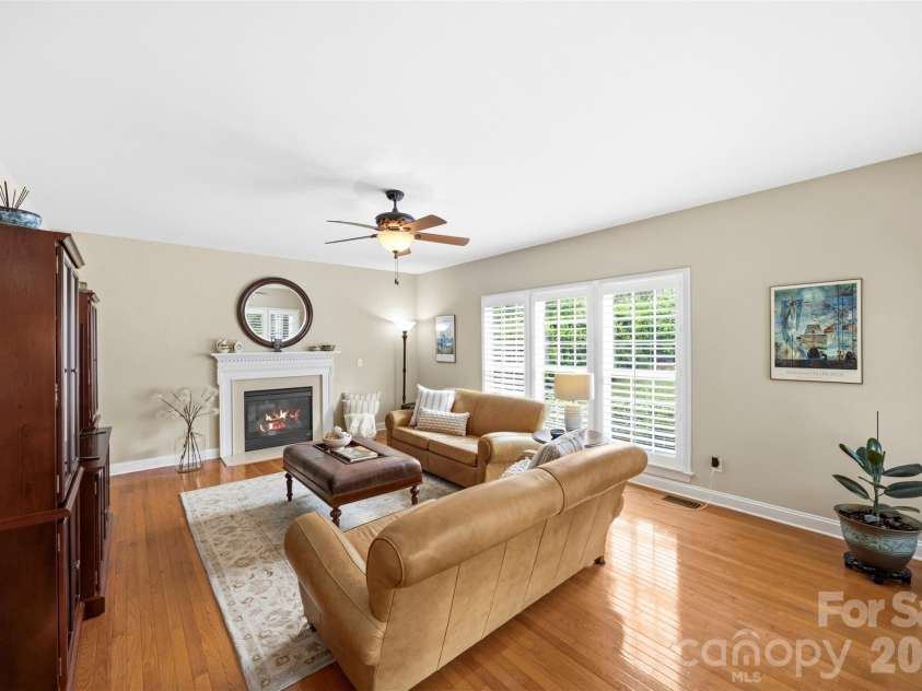14438 Harvington Drive, Huntersville, NC 28078.  MLS# CAR4379209, YatesRealty ID 20304. 