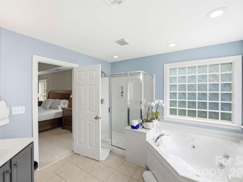 14438 Harvington Drive, Huntersville, NC 28078.  MLS# CAR4379209, YatesRealty ID 20304. 