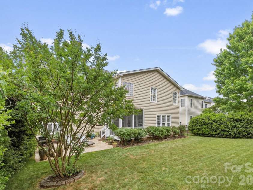 14438 Harvington Drive, Huntersville, NC 28078.  MLS# CAR4379209, YatesRealty ID 20304. 