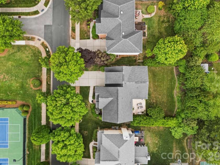 14438 Harvington Drive, Huntersville, NC 28078.  MLS# CAR4379209, YatesRealty ID 20304. 