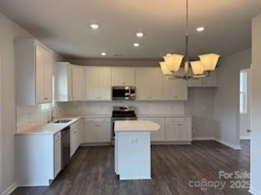 152 Ella Claire Drive, York, SC 29745.  MLS# CAR4271161, YatesRealty ID 20304. Kitchen