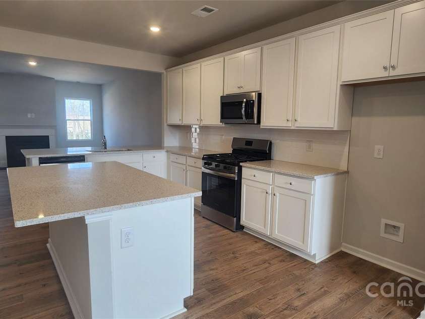 159 Ella Claire Drive, York, SC 29745.  MLS# CAR4203629, YatesRealty ID 20306. Kitchen