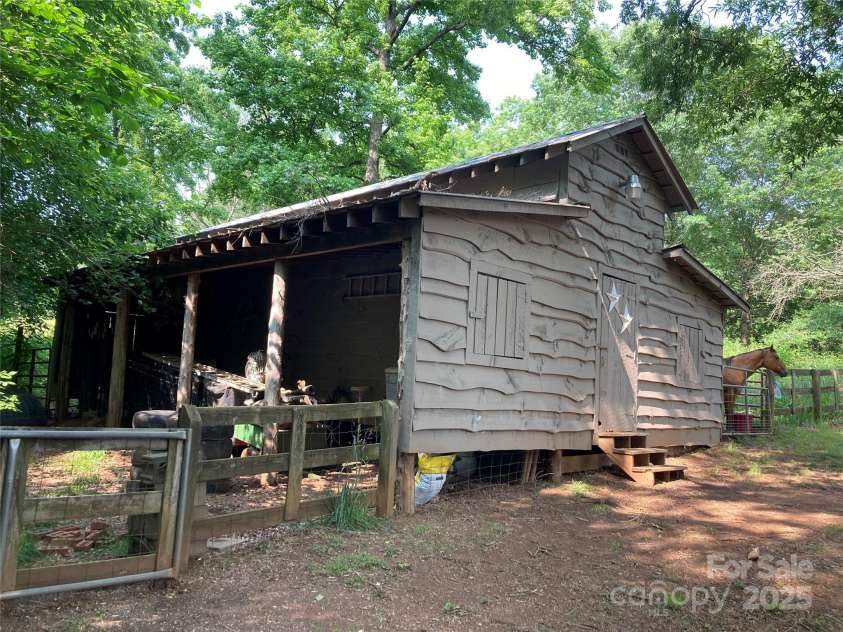 1433 Kern Carlton Road, Salisbury, NC 28146.  MLS# CAR4263758, YatesRealty ID 20307. Barn